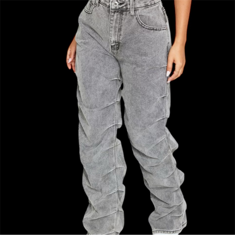 PrettyLittleThing Grey Straight Leg Ruched Jean Size 4 NWT